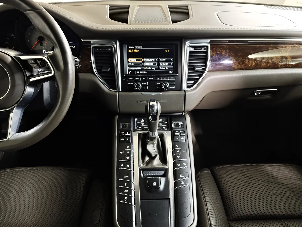 Porsche Macan S 3.0 PDK AWD (340 л.с.) Коричневый в АВИЛОН. Слайд №15