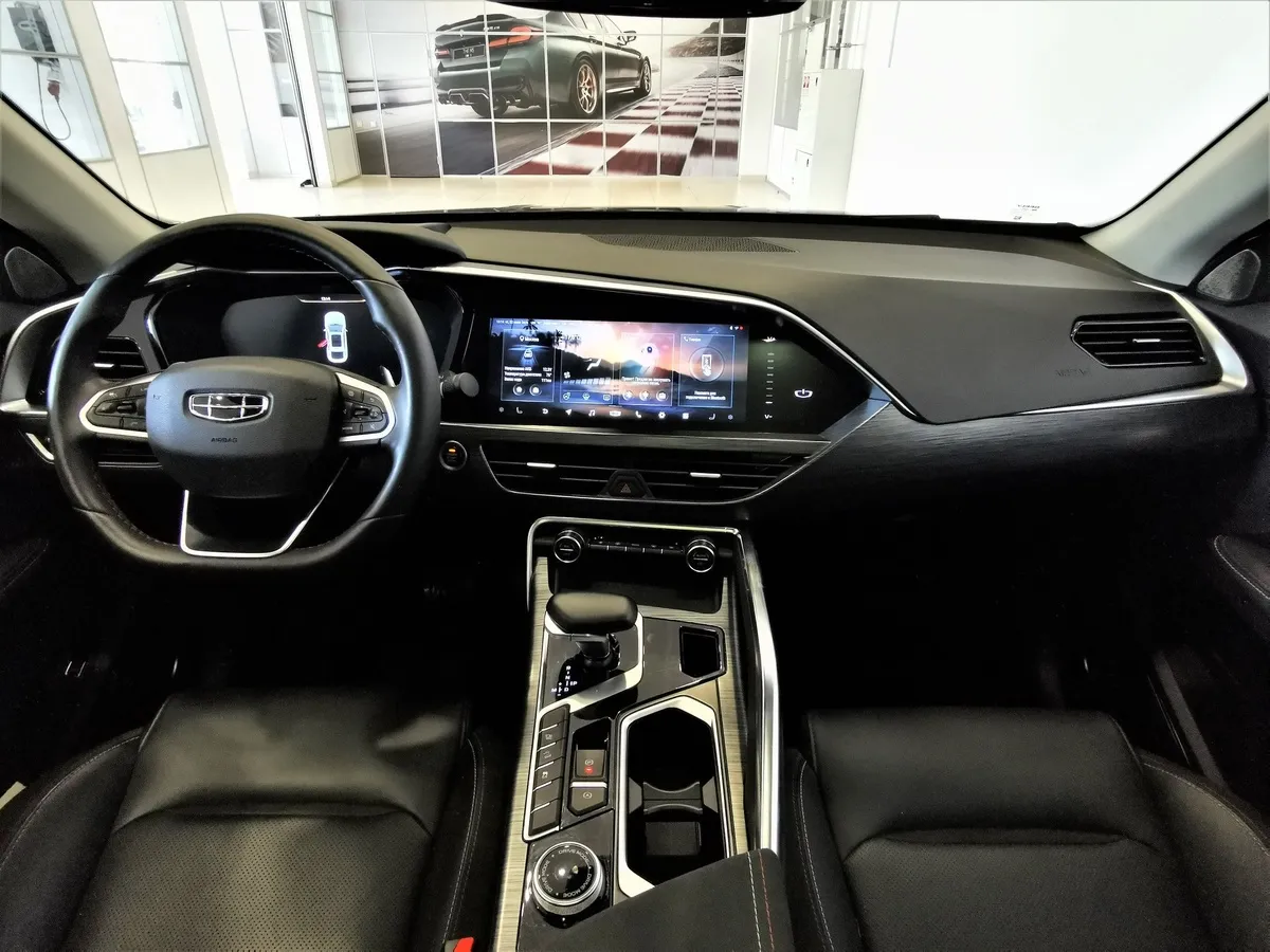 Geely Tugella 2.0 AT AWD (238 л.с.) Flagship Серый в АВИЛОН. Слайд №13