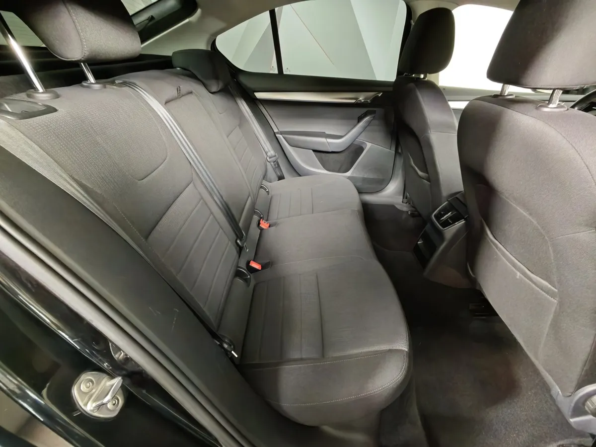 Skoda Octavia 1.8 TSI DSG (180 л.с.) Черный в АВИЛОН. Слайд №16