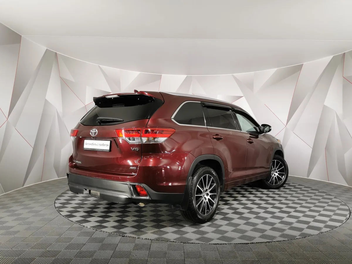 Toyota Highlander 3.5 AT AWD (249 л.с.) Престиж Красный в АВИЛОН. Слайд №2