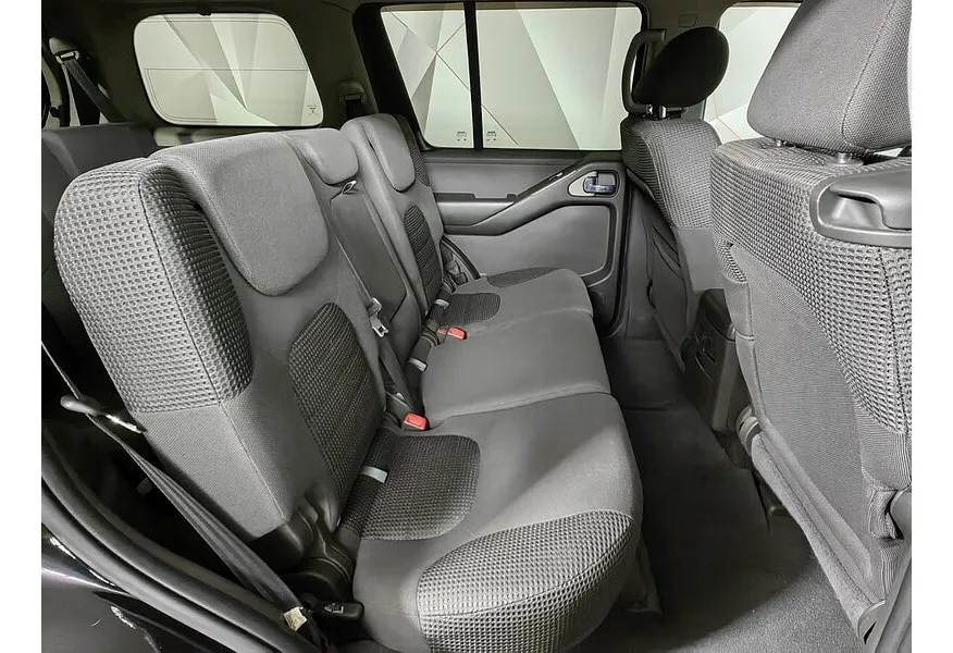 Nissan Pathfinder 2.5 dCi AT (174 л.с.) Черный в АВИЛОН. Слайд №15