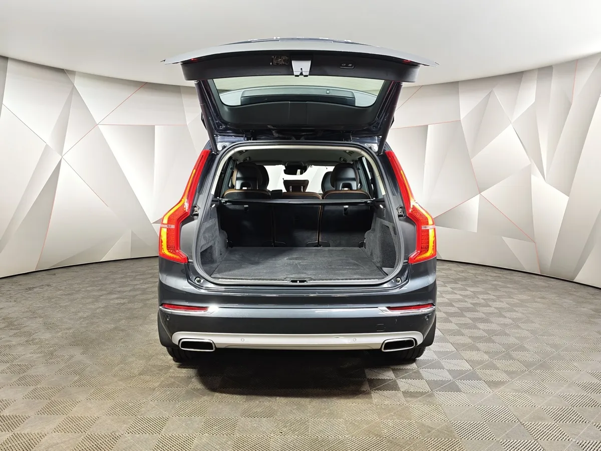 Volvo XC90 2.0 T5 Drive-E AT AWD (5 мест) (249 л.с.) Inscription Серый в АВИЛОН. Слайд №12