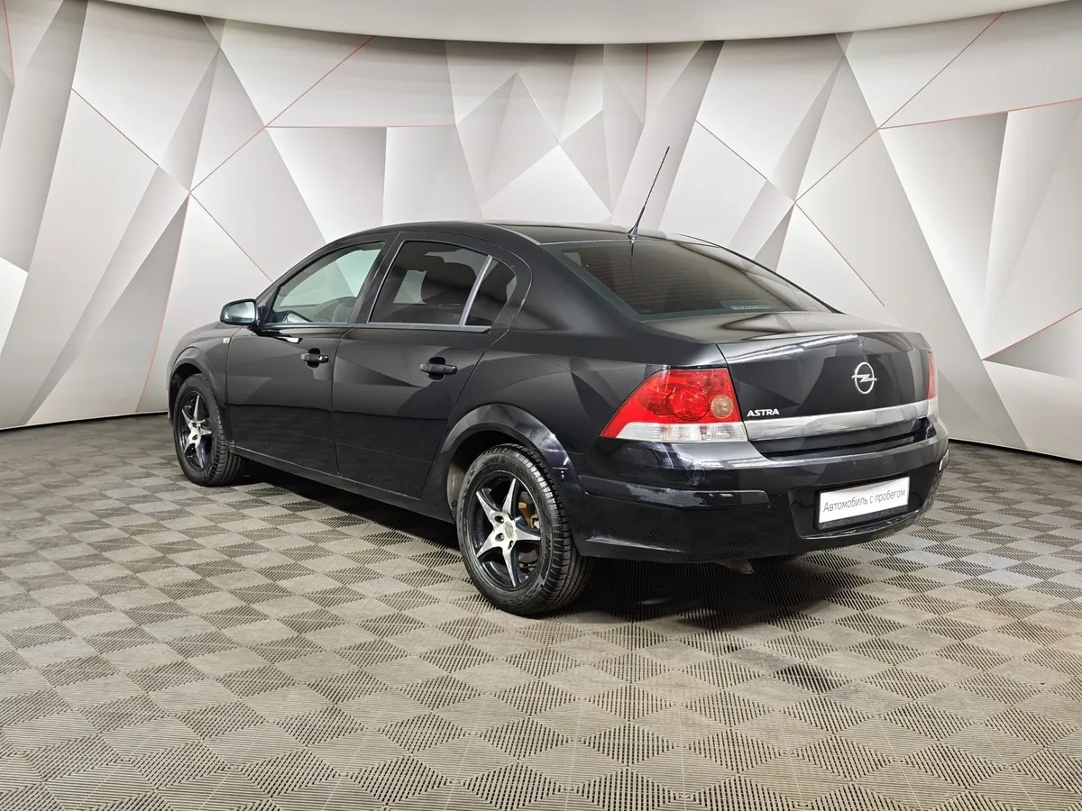 Opel Astra 1.6 Easytronic (115 л.с.) base Черный в АВИЛОН. Слайд №4