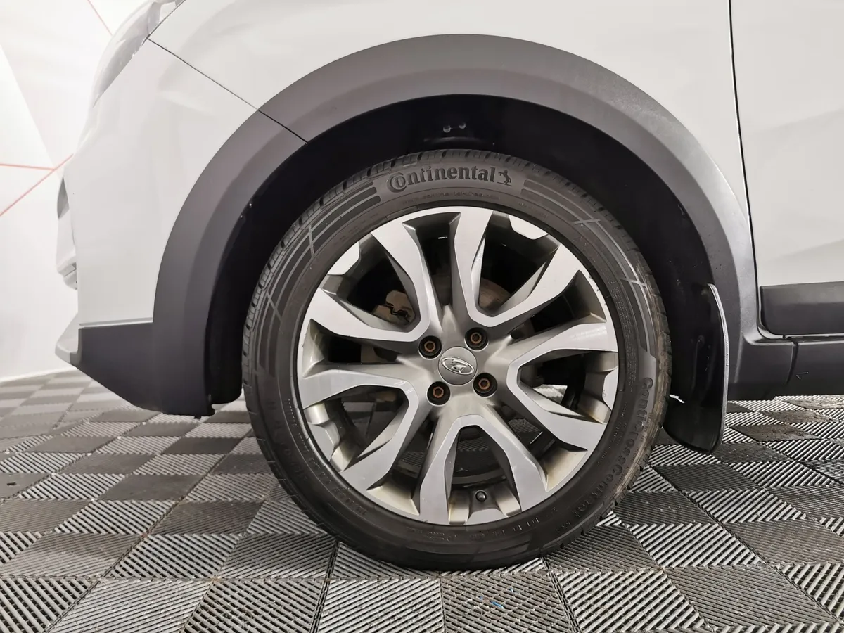 ВАЗ (Lada) XRAY Cross 1.6 CVT (113 л.с.) Белый в АВИЛОН. Слайд №9