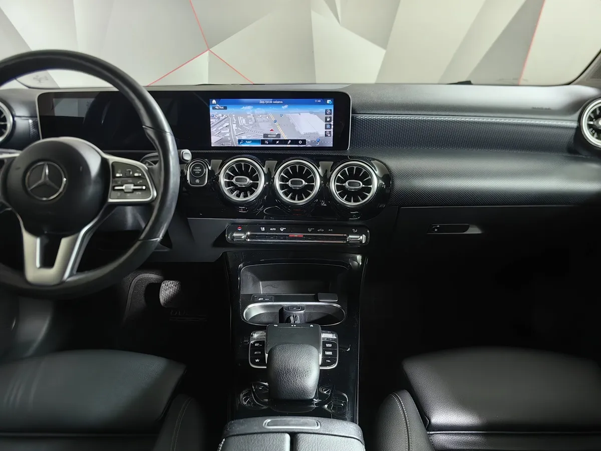 Mercedes-Benz A-Класс A 200 7G-DCT (150 л.с.) Progressive Limited Серый в АВИЛОН. Слайд №15 Mercedes-Benz A-Класс A 200 7G-DCT (150 л.с.) Progressive Limited Серый в АВИЛОН. Слайд №15