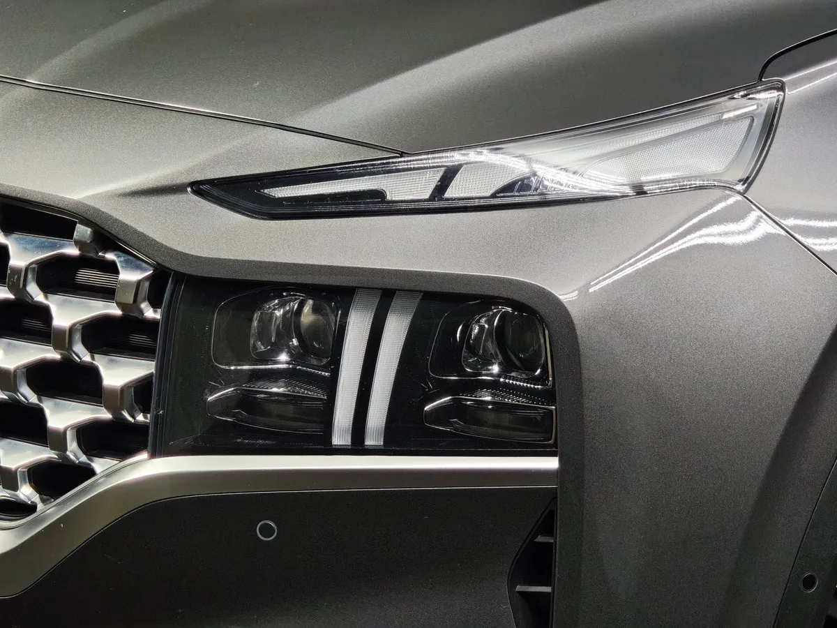 Hyundai Santa Fe 2.2 CRDi AWD 8AT (200 л.с.) High-Tech Серый в АВИЛОН. Слайд №10