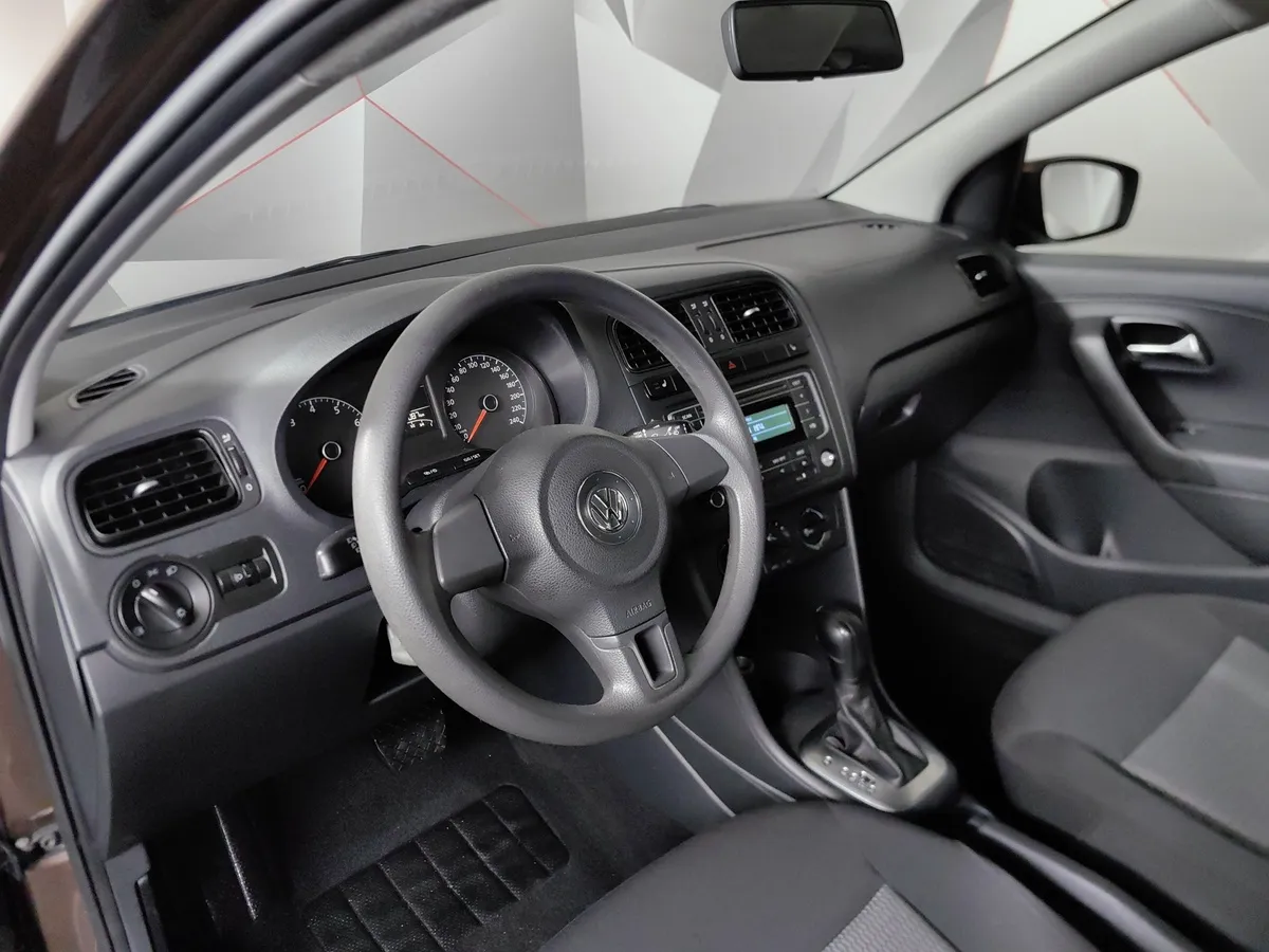 Volkswagen Polo 1.6 Tiptronic (105 л.с.) Comfortline Коричневый в АВИЛОН. Слайд №18