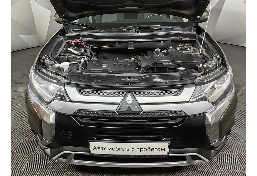 Mitsubishi Outlander 2.0 MIVEC CVT 2WD (146 л.с.) Invite Коричневый в АВИЛОН. Слайд №11