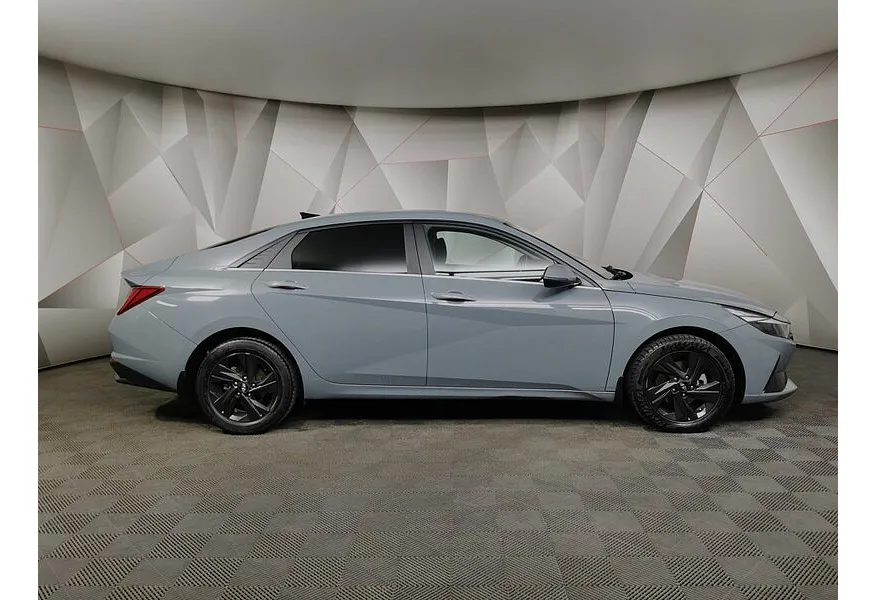 Hyundai Elantra 1.6 AT (128 л.с.) Elegance Серый в АВИЛОН. Слайд №6