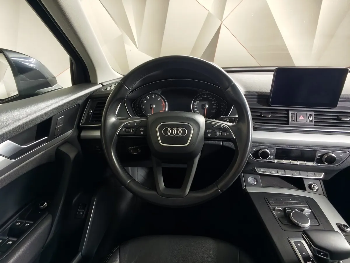 Audi Q5 2.0 TFSI S tronic quattro (249 л.с.) Design Синий в АВИЛОН. Слайд №20