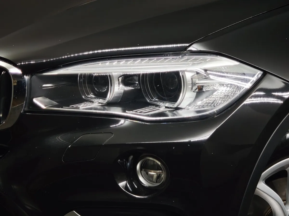 BMW X6 xDrive35i Steptronic (306 л.с.) Черный в АВИЛОН. Слайд №8