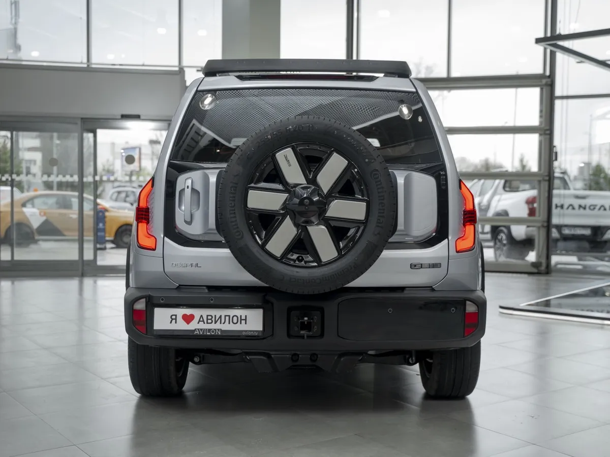 Deepal G318 1.5h AT 4WD (439 л.с.) Эверест Серебристый в АВИЛОН. Слайд №5