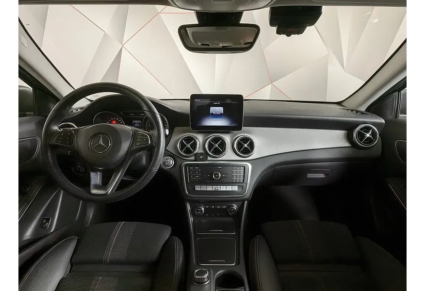 Mercedes-Benz GLA 200 7G-DCT (150 л.с.) Особая серия Серый в АВИЛОН. Слайд №14