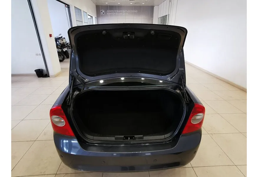 Ford Focus 1.6 MT (116 л.с.) Ghia Серый в АВИЛОН. Слайд №11