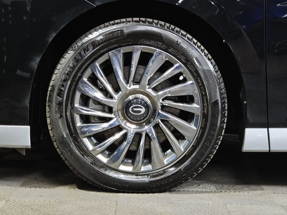 GAC M8 Master series 400T 2.0T AT (232 л.с.) Flagship Edition Черный в АВИЛОН. Слайд №9