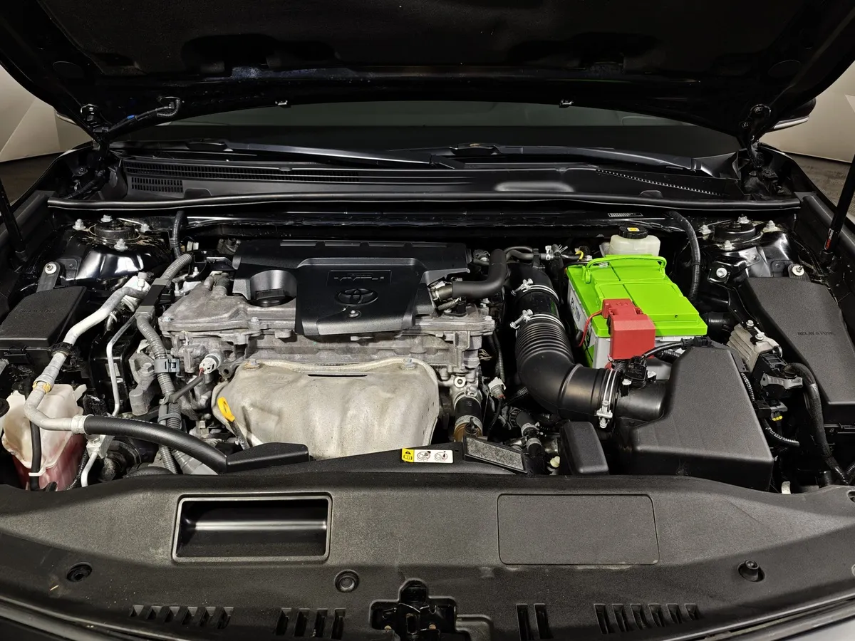 Toyota Camry 2.5 AT (181 л.с.) Черный в АВИЛОН. Слайд №11