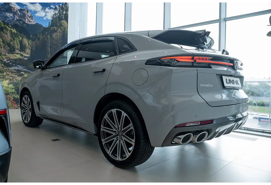 Changan UNI-K 2.0 AT 4WD (226 л.с.) Tech Серый в АВИЛОН. Слайд №3