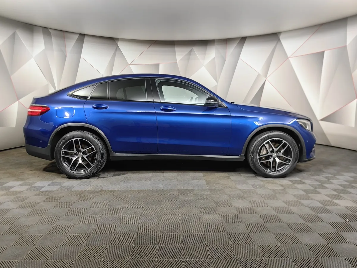 Mercedes-Benz GLC Купе 250 d 9G-TRONIC 4MATIC (204 л.с.) Sport Синий в АВИЛОН. Слайд №6