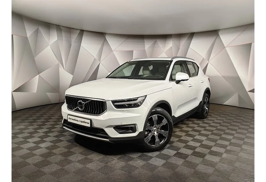 АВИЛОН - Volvo XC40 2.0 T4 Drive-E AT AWD (190 л.с.) Inscription Белый - slide 0