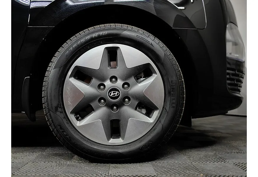 Hyundai Staria 1.6h 6AT 2WD (245 л.с.) Family Черный в АВИЛОН. Слайд №9