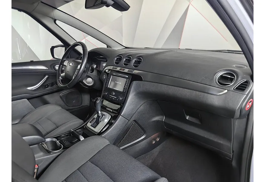 LIVE. Слайд №9