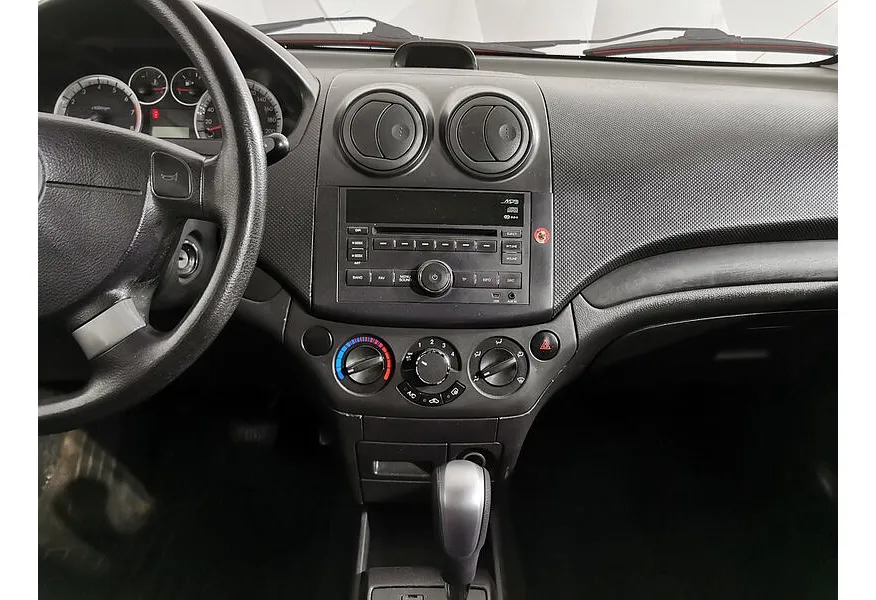 Chevrolet Aveo 1.4 AT (101 л.с.) Красный в АВИЛОН. Слайд №15