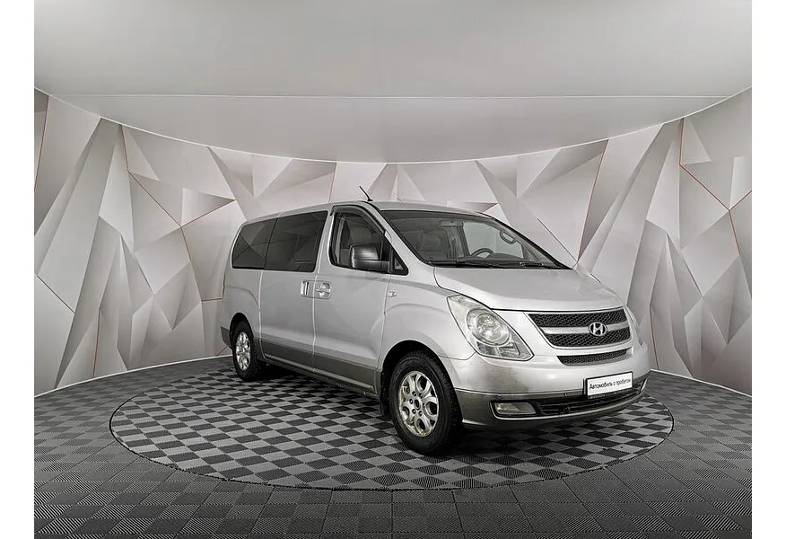 Hyundai H-1 2.4 AT (173 л.с.) Comfort Серебристый в АВИЛОН. Слайд №3