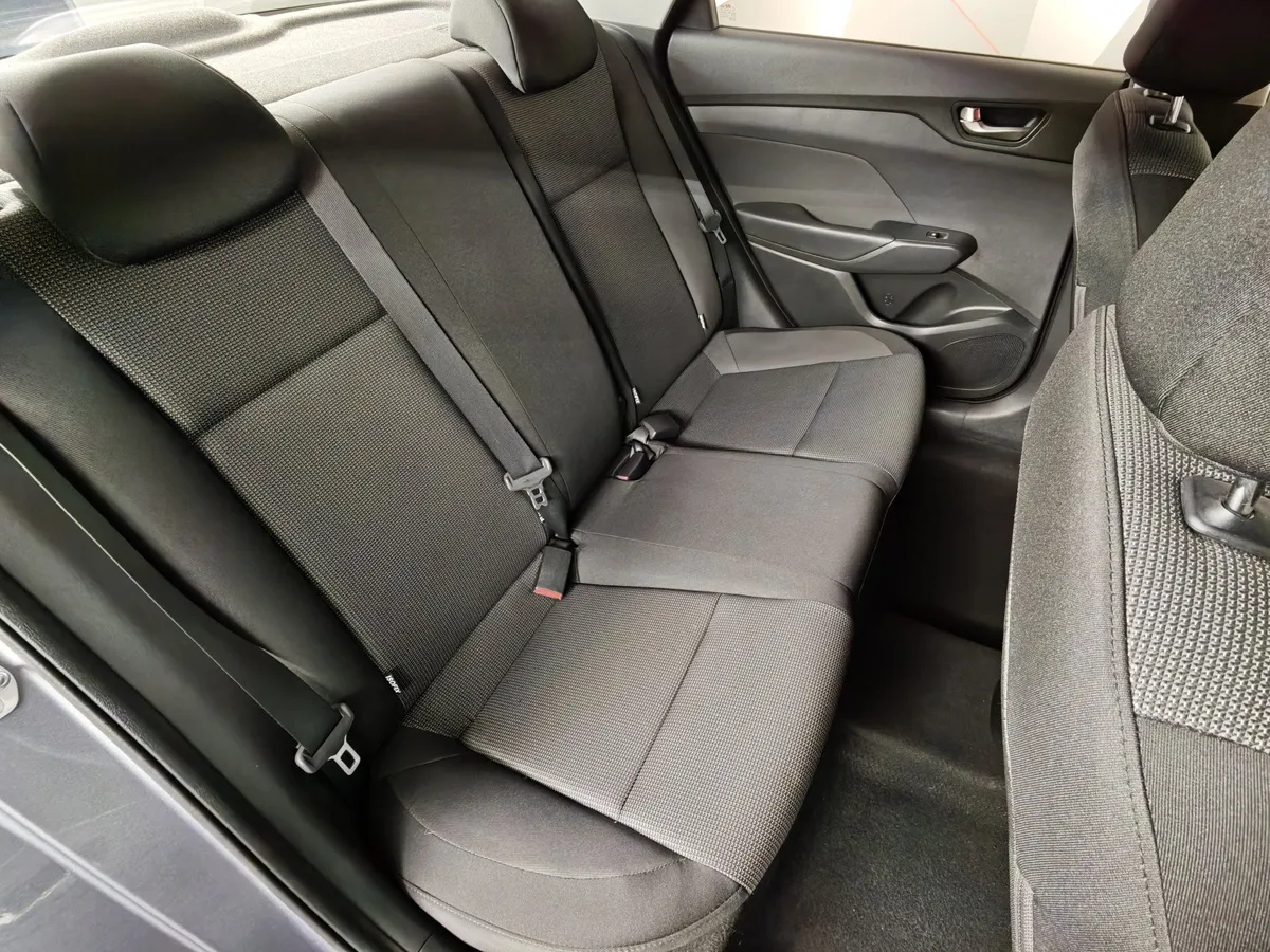 Hyundai Solaris 1.4 AT (100 л.с.) Active Plus Серый в АВИЛОН. Слайд №17
