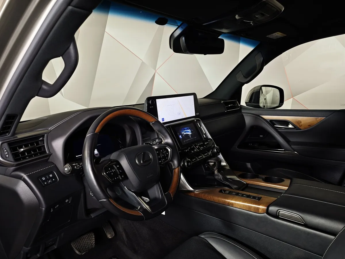 Lexus LX 500d 3.4 AT 4WD (299 л.с.) Active Серый в АВИЛОН. Слайд №19