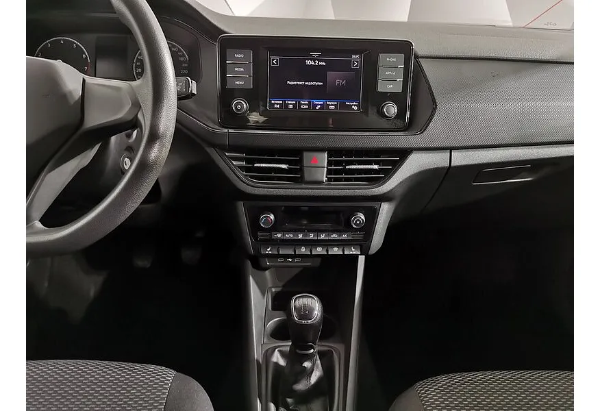 Volkswagen Polo 1.6 MPI MT (90 л.с.) Respect Белый в АВИЛОН. Слайд №14