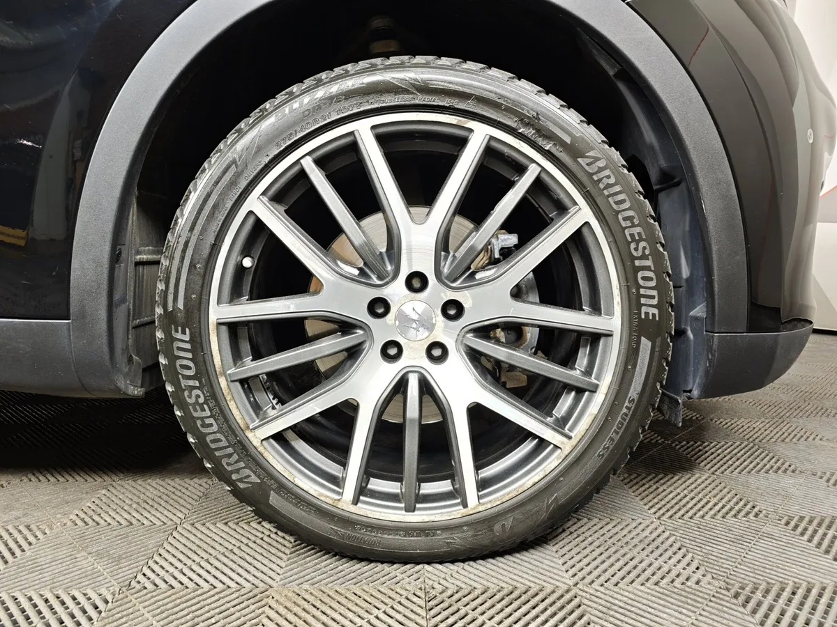 Maserati Levante Diesel 3.0 V6 AT (275 л.с.) Gransport Черный в АВИЛОН. Слайд №8