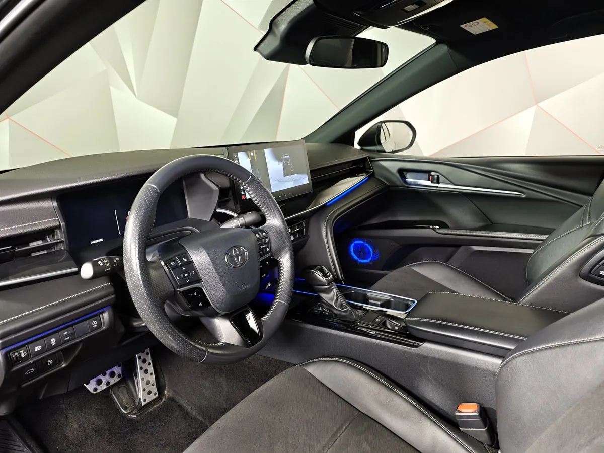 Toyota Camry 2.0 AT (173 л.с.) Sport Черный в АВИЛОН. Слайд №19