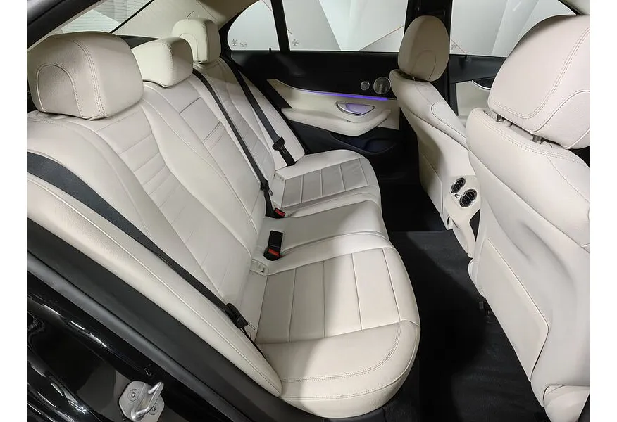 Mercedes-Benz E-Класс E 220 d 4MATIC 9G-TRONIC (194 л.с.) Черный в АВИЛОН. Слайд №15