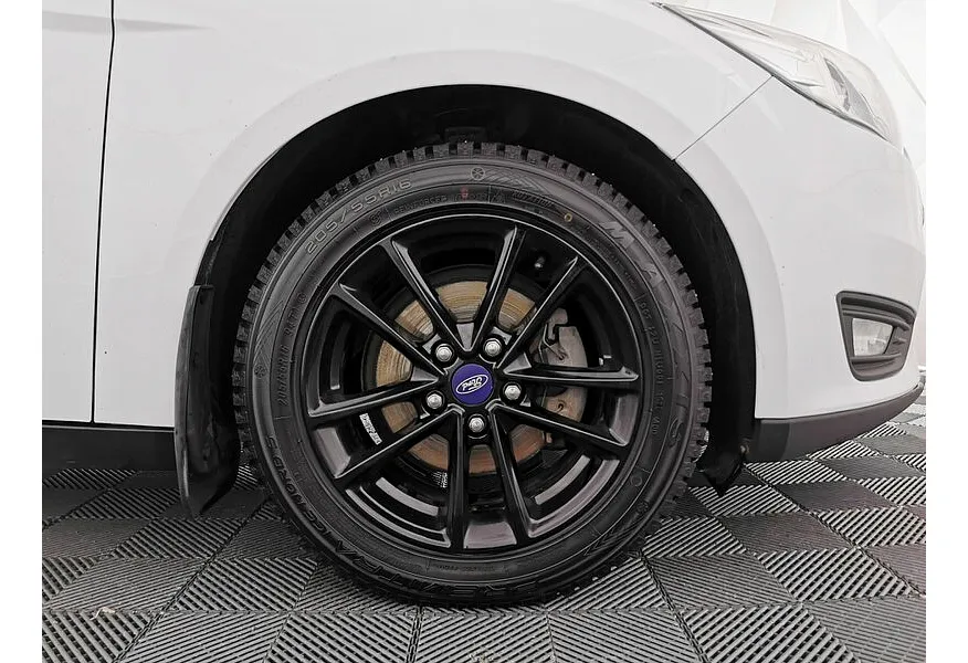 Ford Focus 1.6 Ti-VCT MT (125 л.с.) SPECIAL EDITION Белый в АВИЛОН. Слайд №9