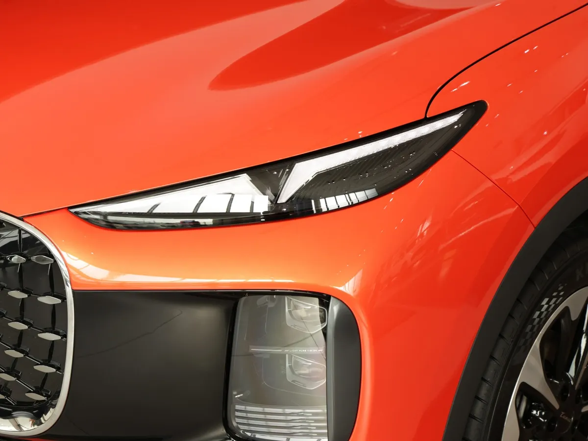 Tenet Plus L6 1.5T 6DCT 2WD (147 л.с.) Ультра Оранжевый в АВИЛОН. Слайд №17