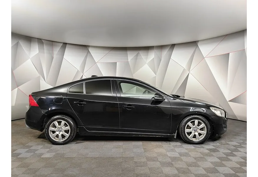 Volvo S60 1.6 T4 Turbo Powershift (180 л.с.) Черный в АВИЛОН. Слайд №6