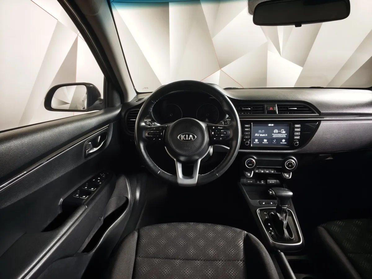 Kia Rio 1.6 AT (123 л.с.) Черный в АВИЛОН. Слайд №18