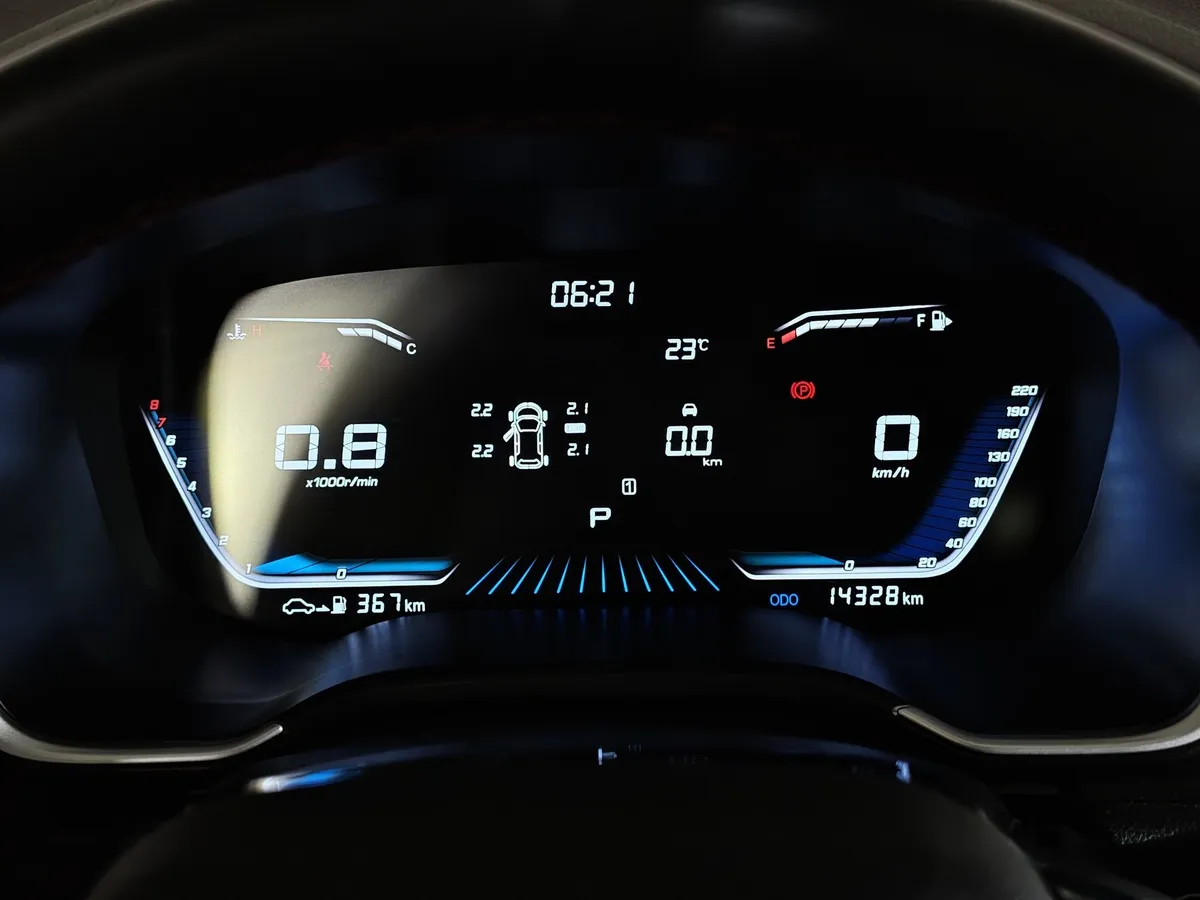 SWM G05 Pro 1.5 AMT (139 л.с.) 7 мест Белый в АВИЛОН. Слайд №16