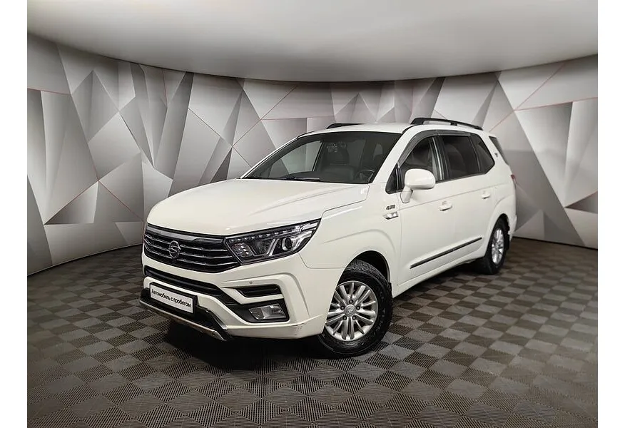 АВИЛОН - SsangYong Korando Turismo 2.2d AT 4WD (178 л.с.) Белый - slide 9515232