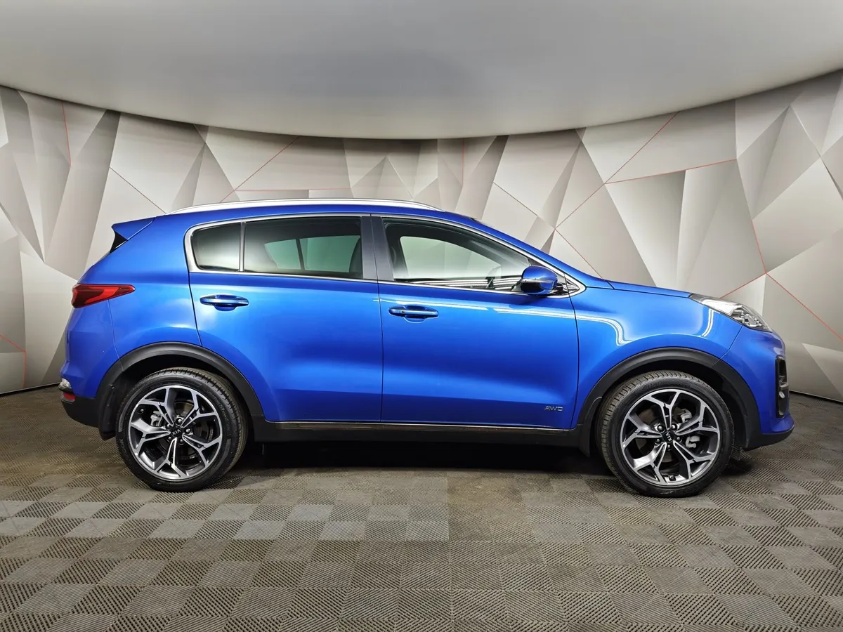 Kia Sportage 2.4 AT 4WD (184 л.с.) GT Line Синий в АВИЛОН. Слайд №6