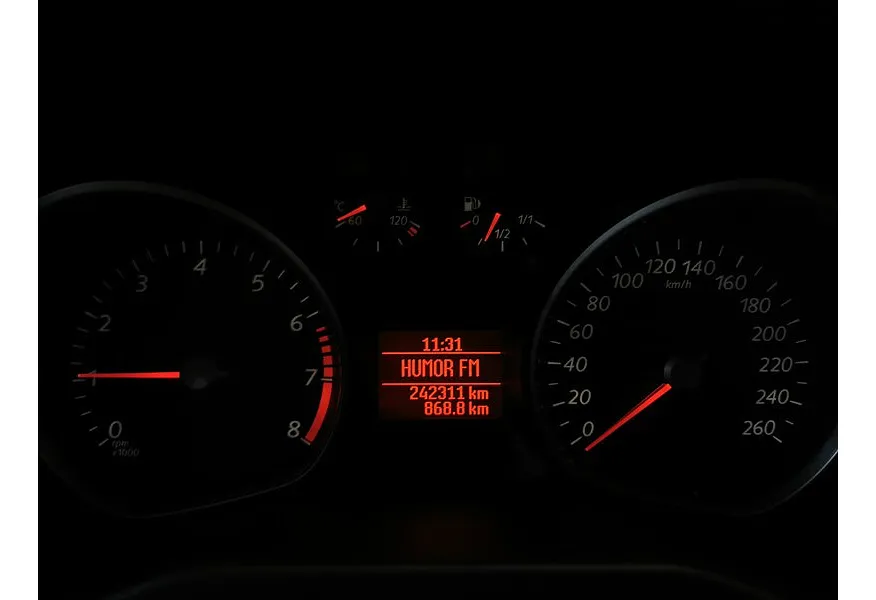 АВИЛОН - Ford Mondeo 2.0 MT (145 л.с.) Серебристый - slide 17