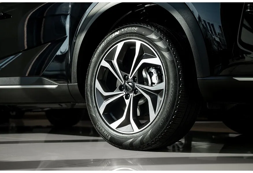 Haval F7 2.0T AWD 7DCT (190 л.с.) Premium Черный в АВИЛОН. Слайд №17