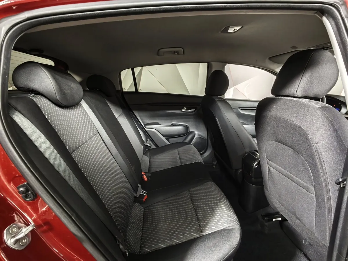 Kia Rio X-Line 1.6 AT (123 л.с.) Красный в АВИЛОН. Слайд №16