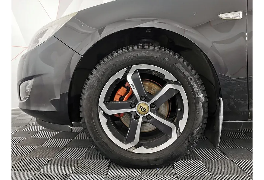 Opel Astra 1.4 MT (100 л.с.) Черный в АВИЛОН. Слайд №9 Opel Astra 1.4 MT (100 л.с.) Черный в АВИЛОН. Слайд №9