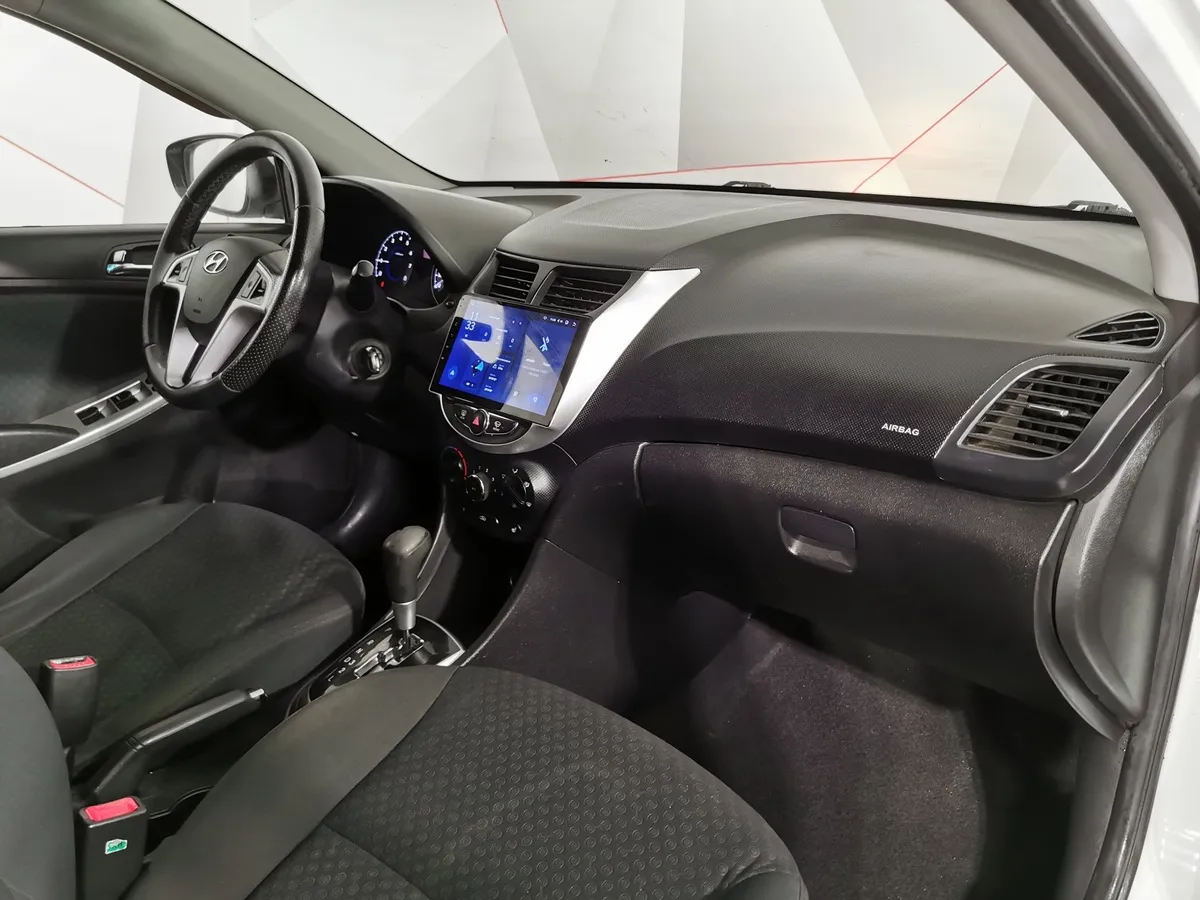 Hyundai Solaris 1.6 AT (123 л.с.) Active Белый в АВИЛОН. Слайд №11