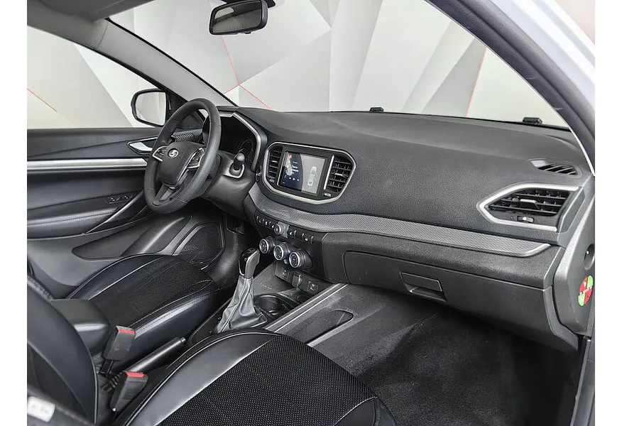 ВАЗ (Lada) Vesta 1.6 CVT (106 л.с.) Белый в АВИЛОН. Слайд №13