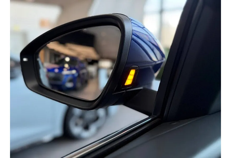 Audi Q5 2.0 TFSI S tronic quattro (204 л.с.) Синий в АВИЛОН. Слайд №17