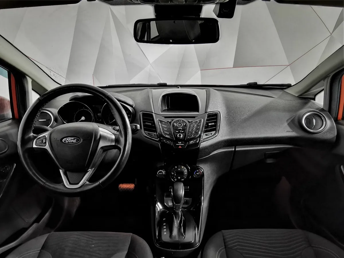 Ford Fiesta 1.4 MT (80 л.с.) Ghia Оранжевый в АВИЛОН. Слайд №13