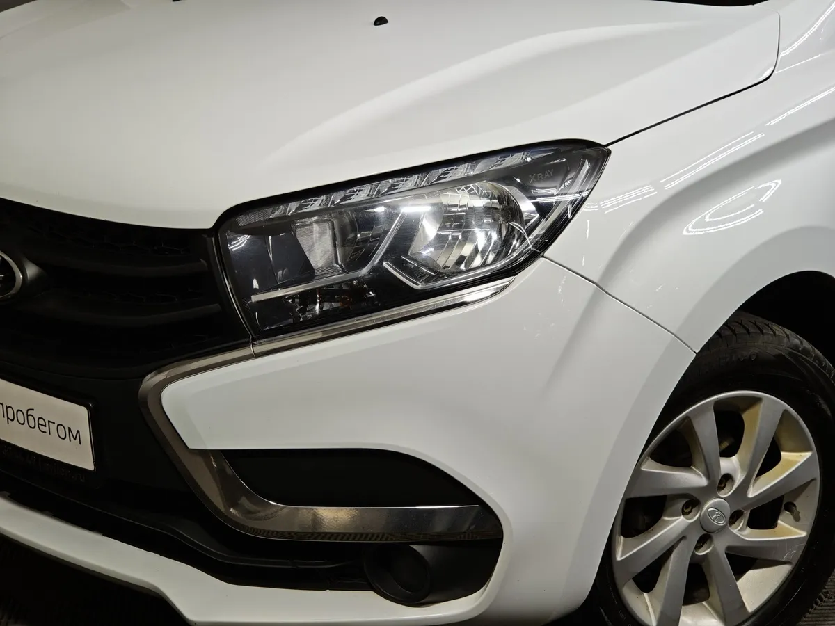 ВАЗ (Lada) XRAY 1.6 MT (106 л.с.) Белый в АВИЛОН. Слайд №10