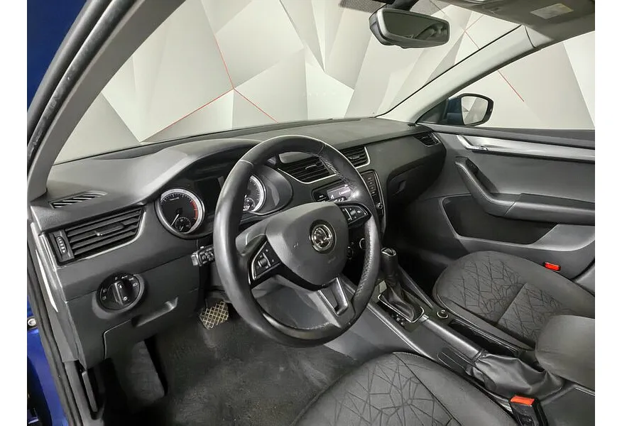 Skoda Octavia 1.6 AT (110 л.с.) Синий в АВИЛОН. Слайд №19